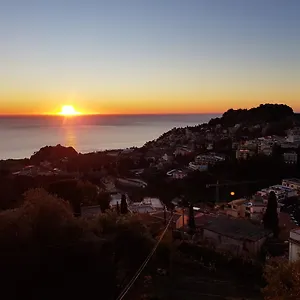https://casa-aurora.sicilyhotelsitaly.net